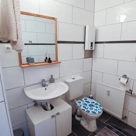 Apartment Zentrale Lage Nähe Düsseldorf Airport, Messe Duisburg