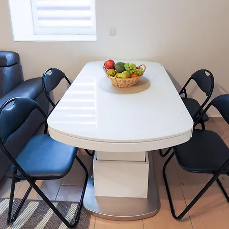 Zentrale Lage Naehe Duesseldorf Airport, Messe Апартаменты Дуйсбург