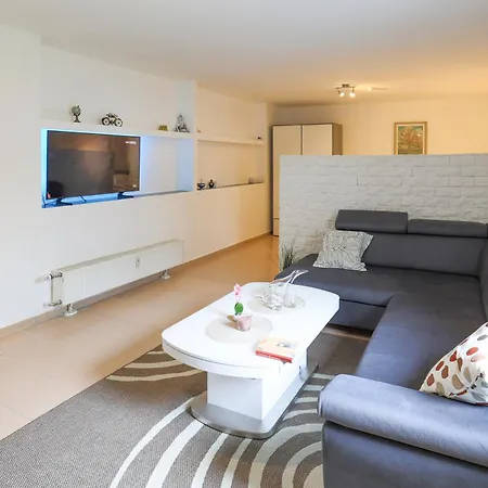 Zentrale Lage Nähe Düsseldorf Airport, Messe Apartment *