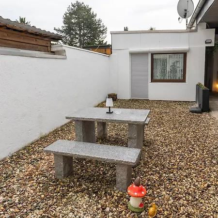 Zentrale Lage Naehe Duesseldorf Airport, Messe Апартаменты Дуйсбург