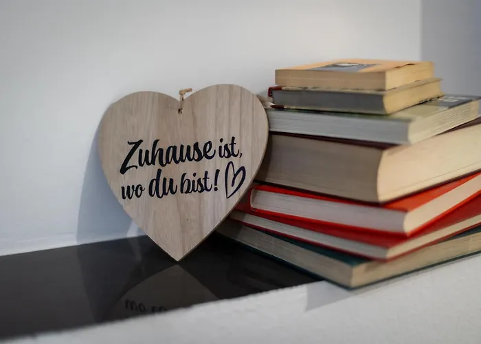 Zentrale Lage Naehe Duesseldorf Airport, Messe Apartment Duisburg