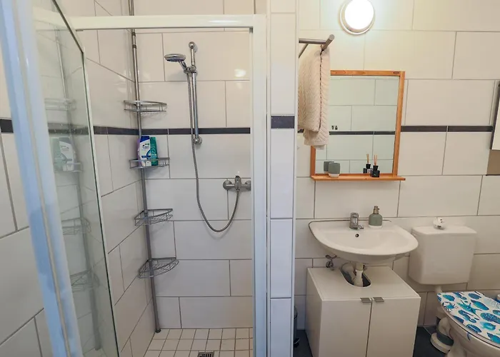 Zentrale Lage Naehe Duesseldorf Airport, Messe Apartment *